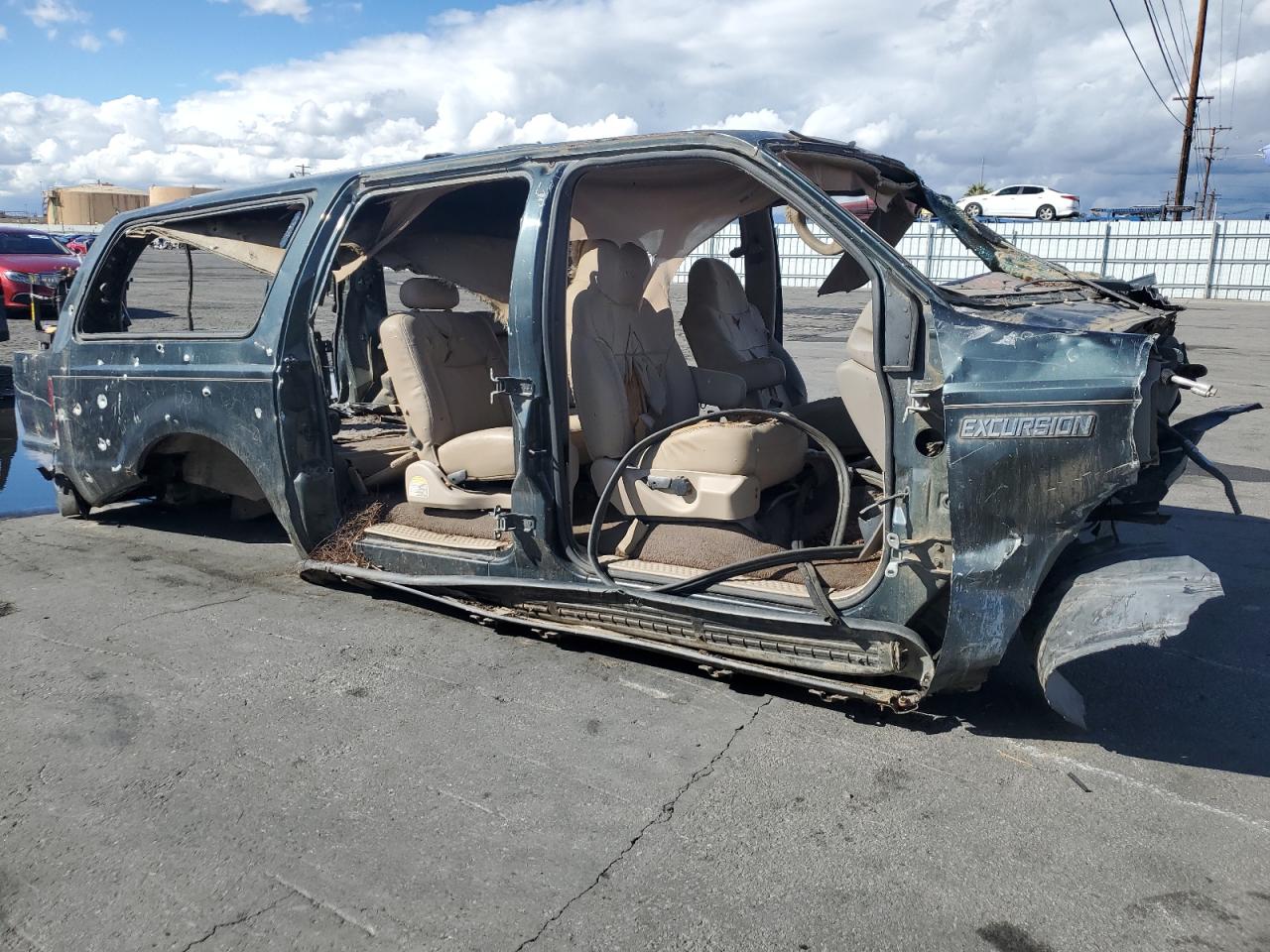 2000 Ford Excursion - Image 4