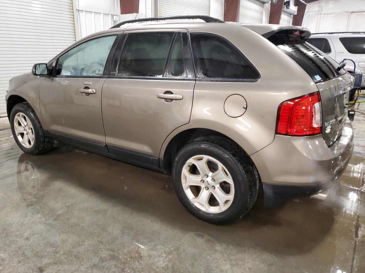 2012 Ford Edge - Image 2