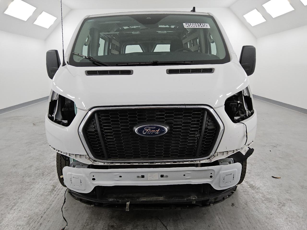 2023 Ford Transit - Image 5