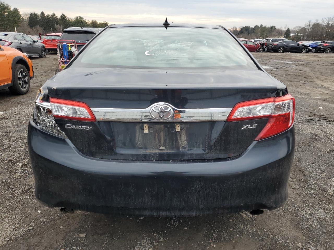2012 Toyota Camry - Image 6