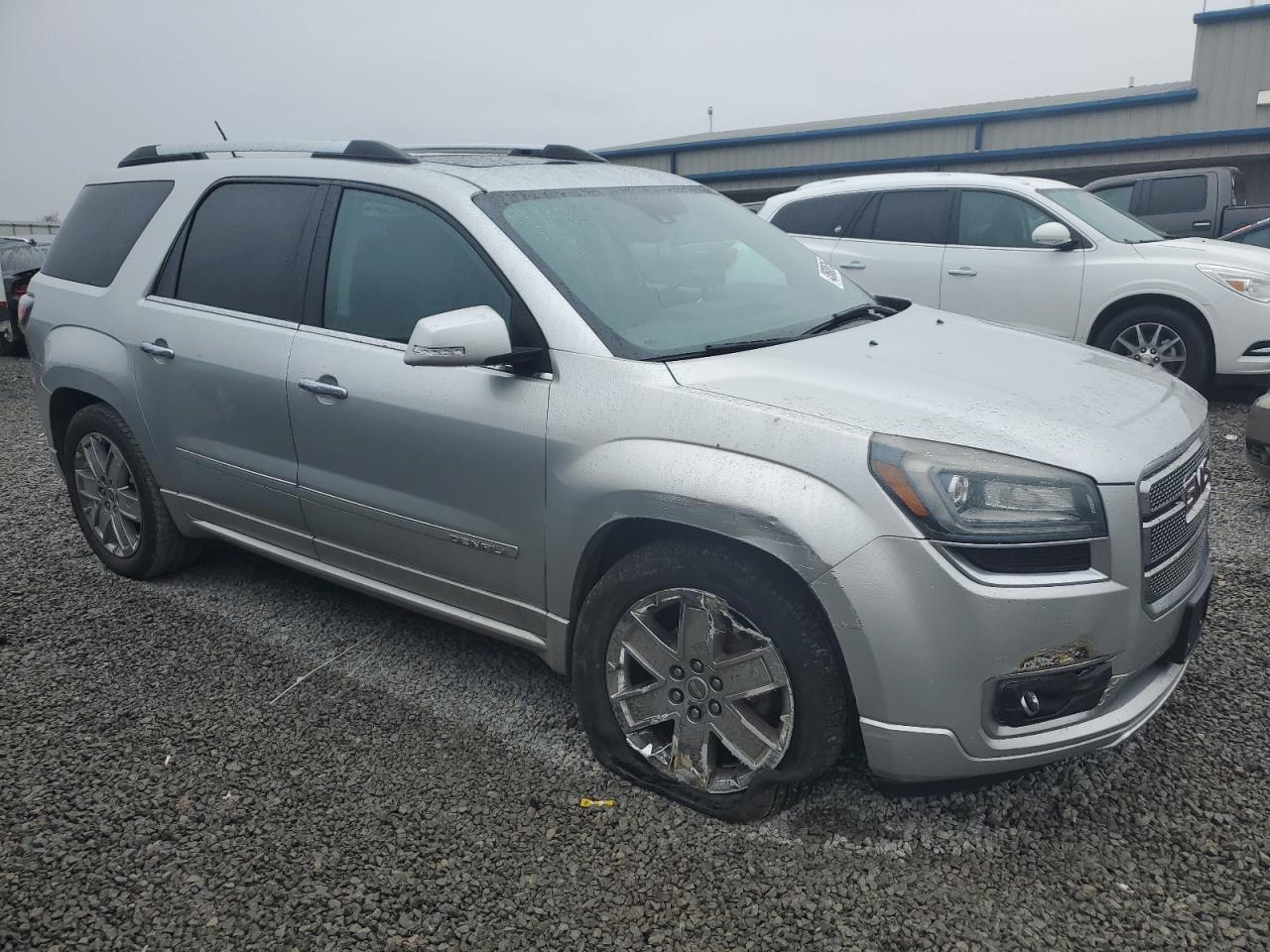 2015 GMC Acadia - Image 4