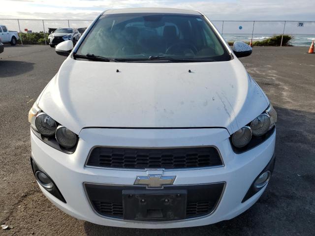 Hatchbacks CHEVROLET SONIC 2016 Biały