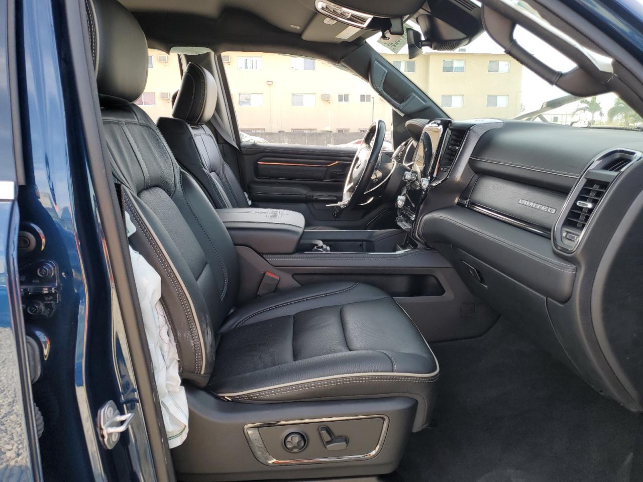2022 RAM 1500 - Image 7