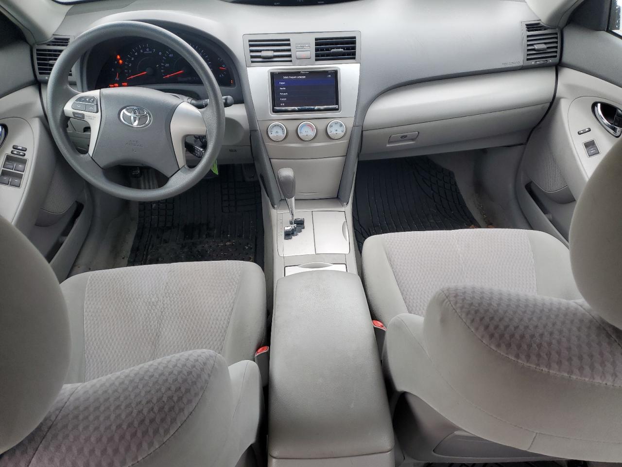 2010 Toyota Camry - Image 8