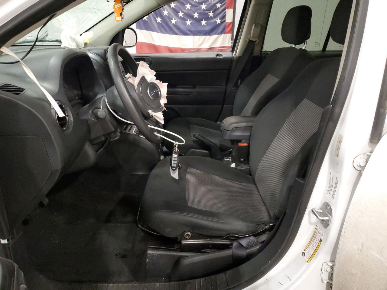 2014 Jeep Compass - Image 7