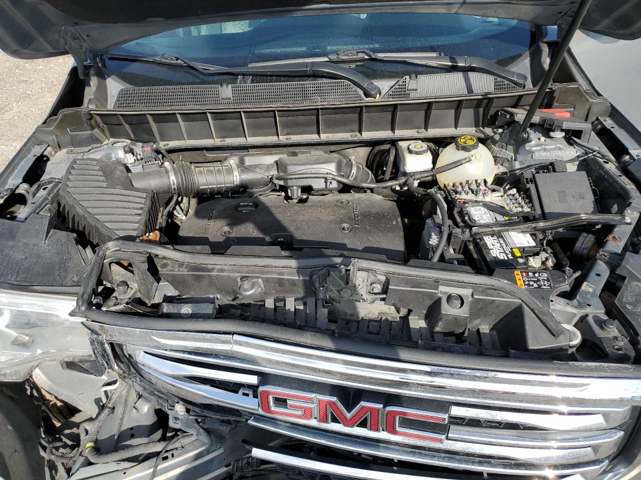 2019 GMC Acadia - Image 13