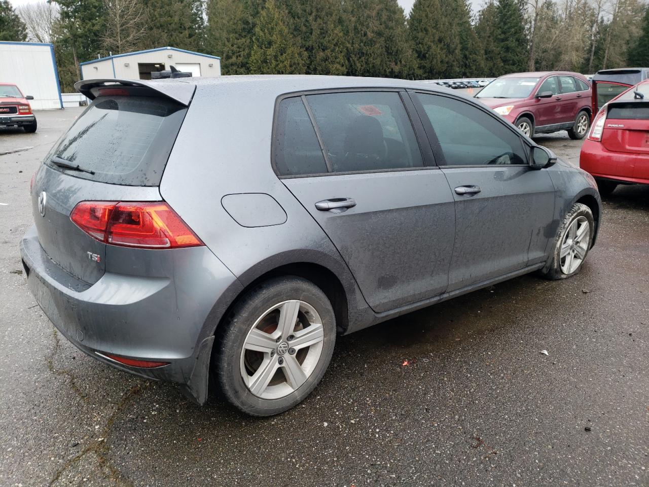 2017 Volkswagen Golf - Image 3