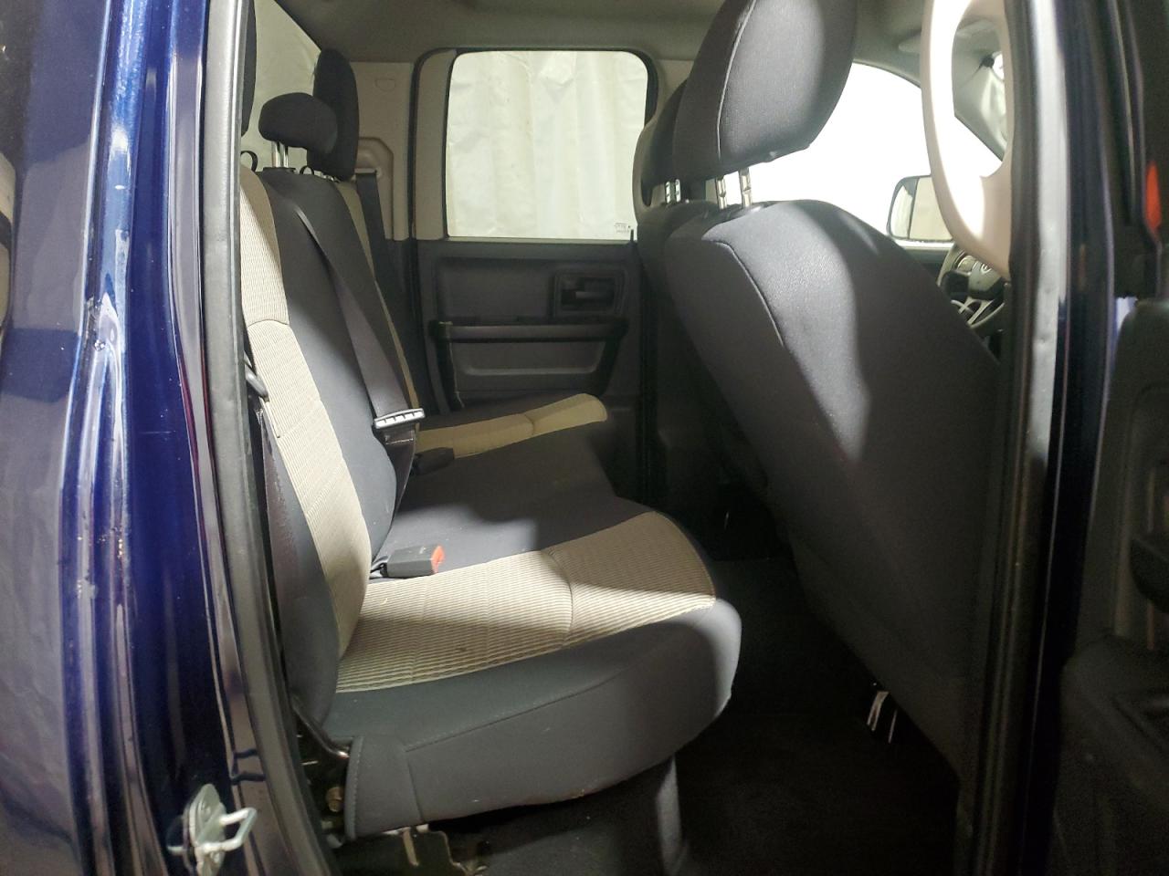 2012 Dodge RAM - Image 10