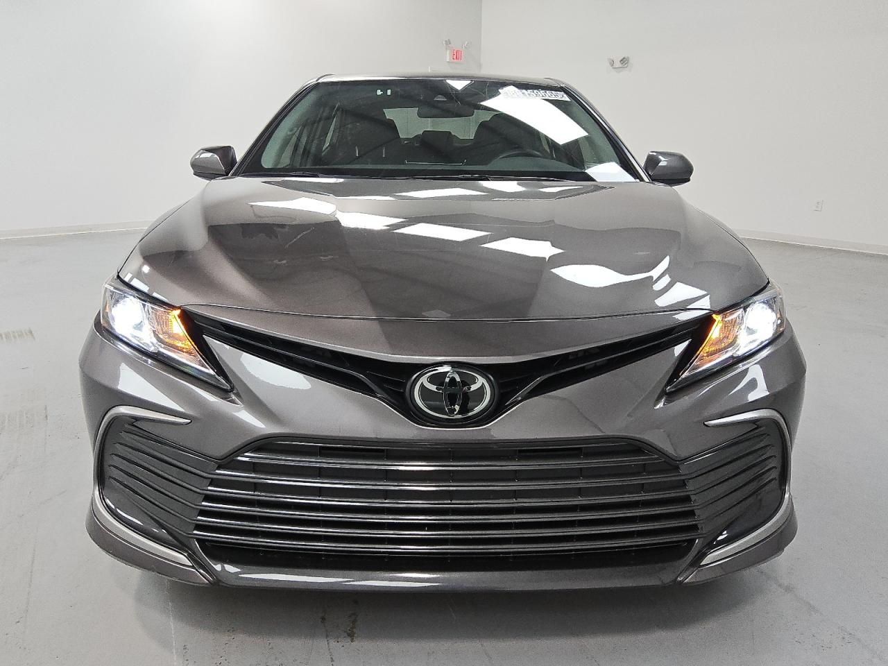 2023 Toyota Camry - Image 5