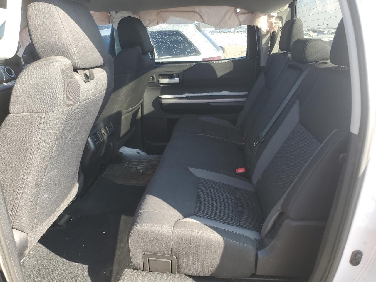 2014 Toyota Tundra - Image 10