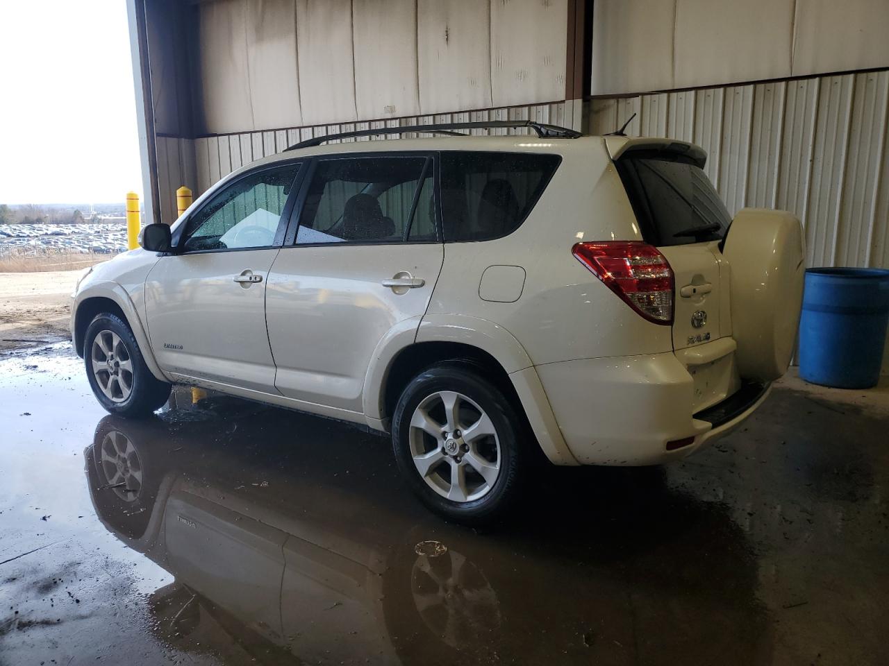 2012 Toyota RAV 4 - Image 2