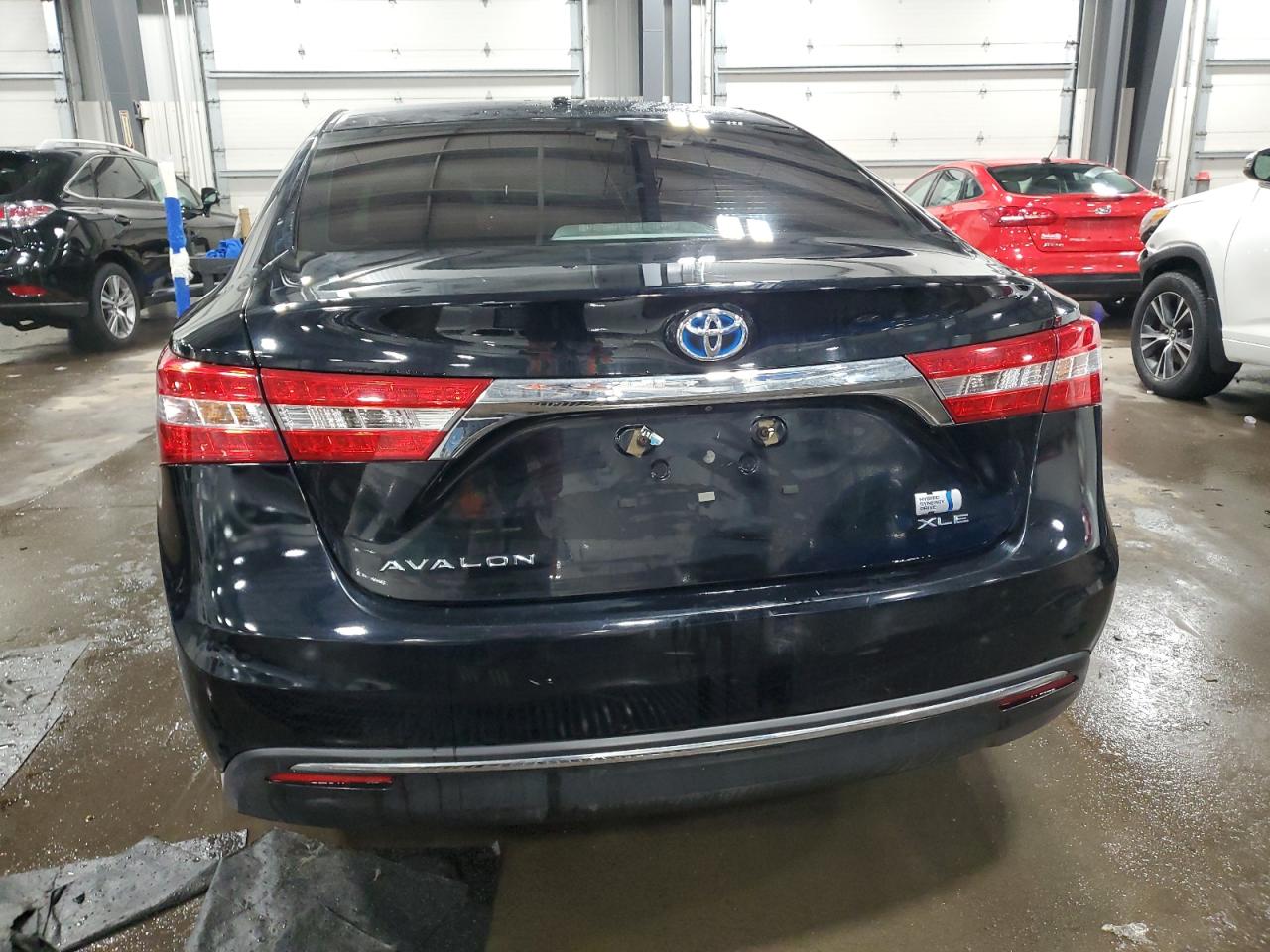 2013 Toyota Avalon - Image 6