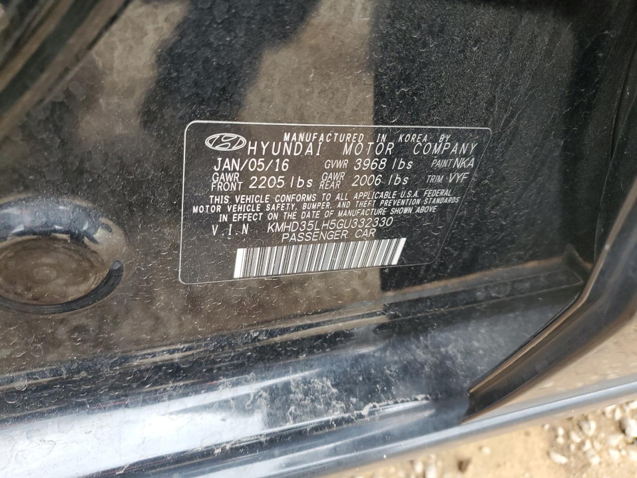 2016 Hyundai Elantra - Image 13