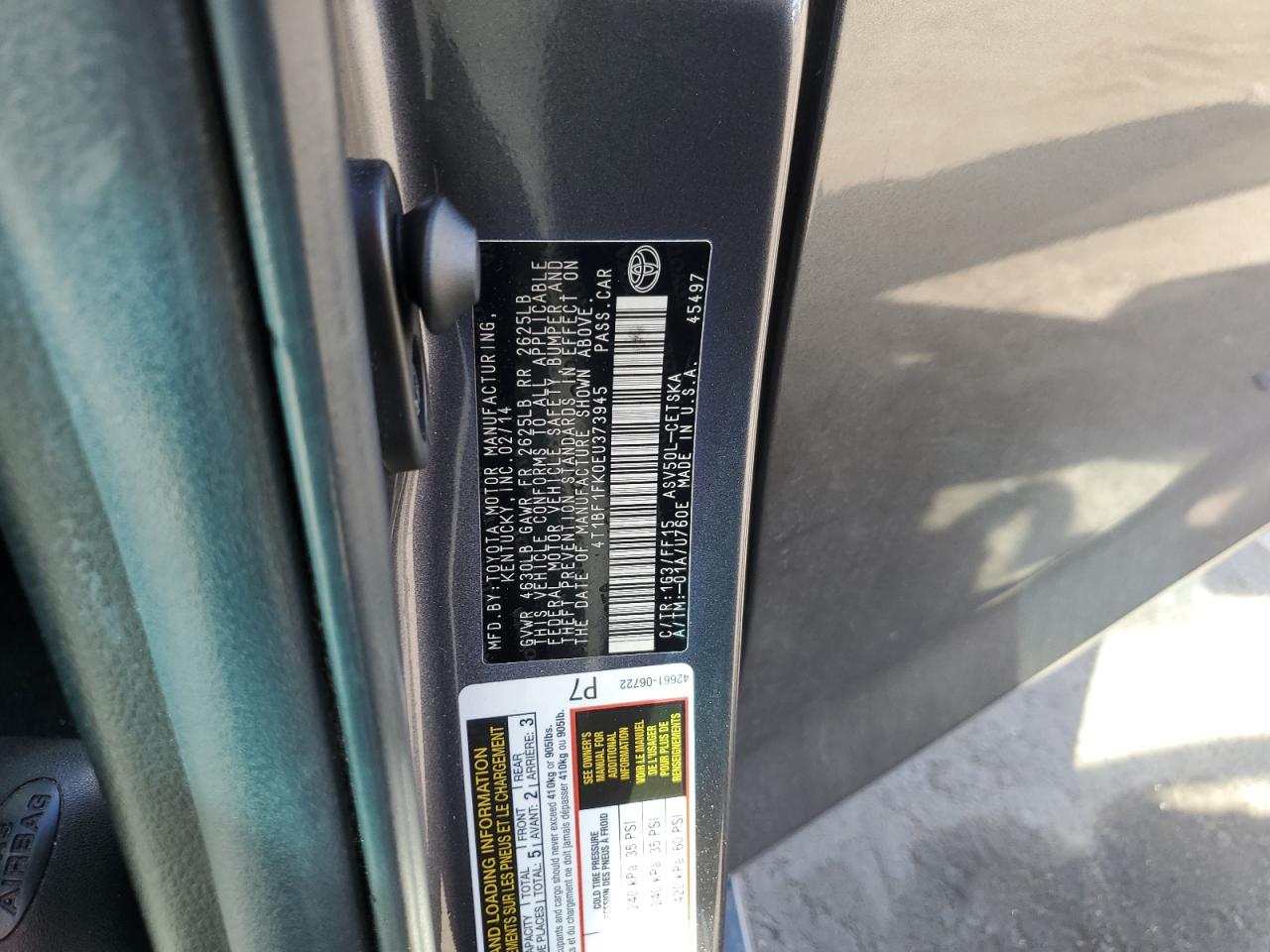 2014 Toyota Camry - Image 12