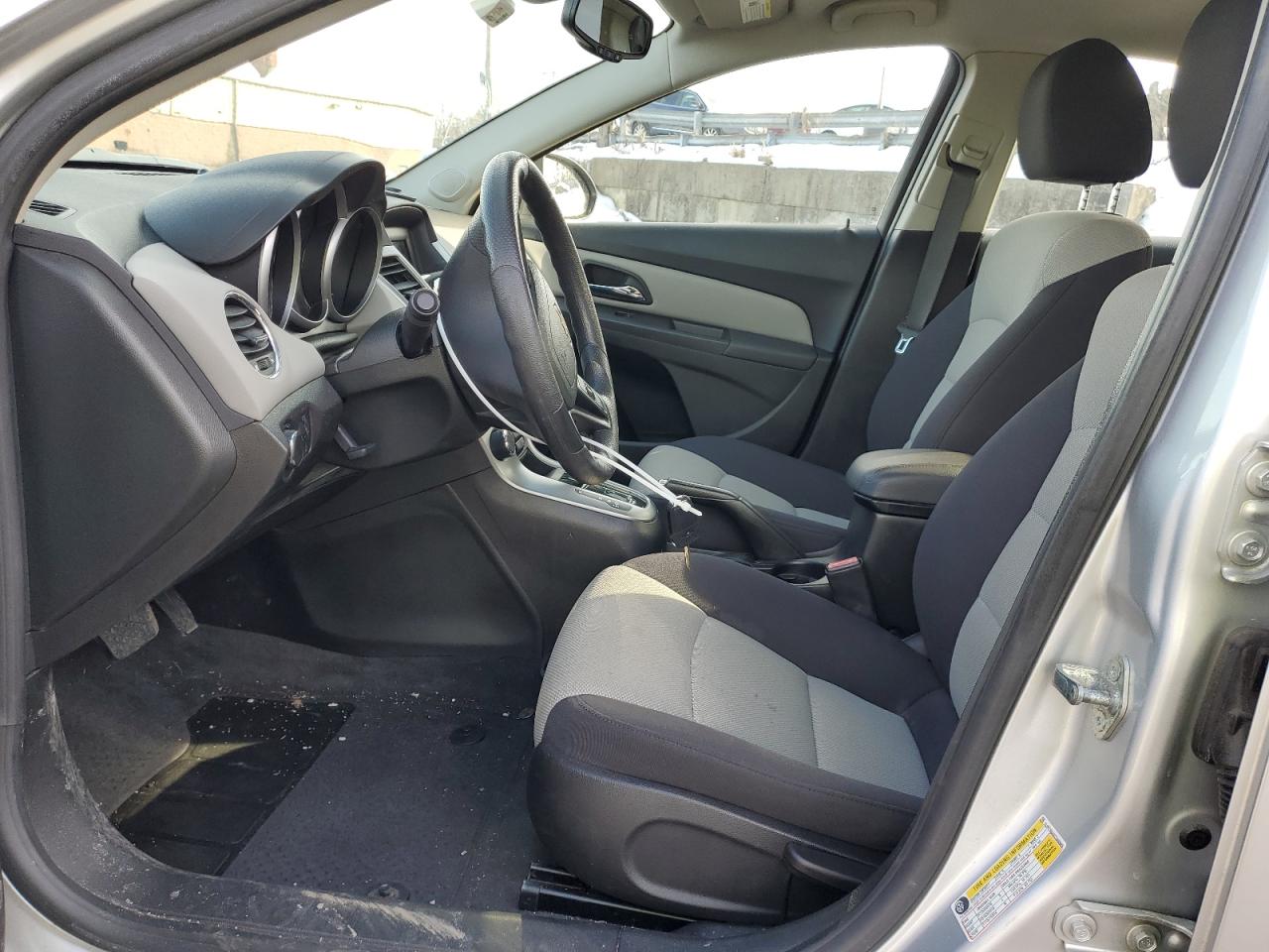 2012 Chevrolet Cruze - Image 7