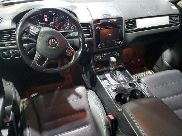  VOLKSWAGEN TOUAREG 2014 Сріблястий