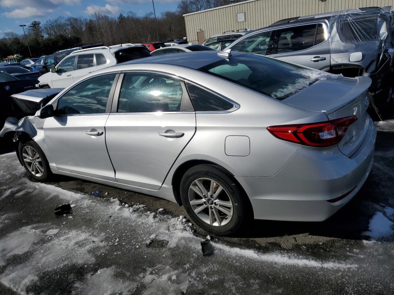 2015 Hyundai Sonata - Image 2