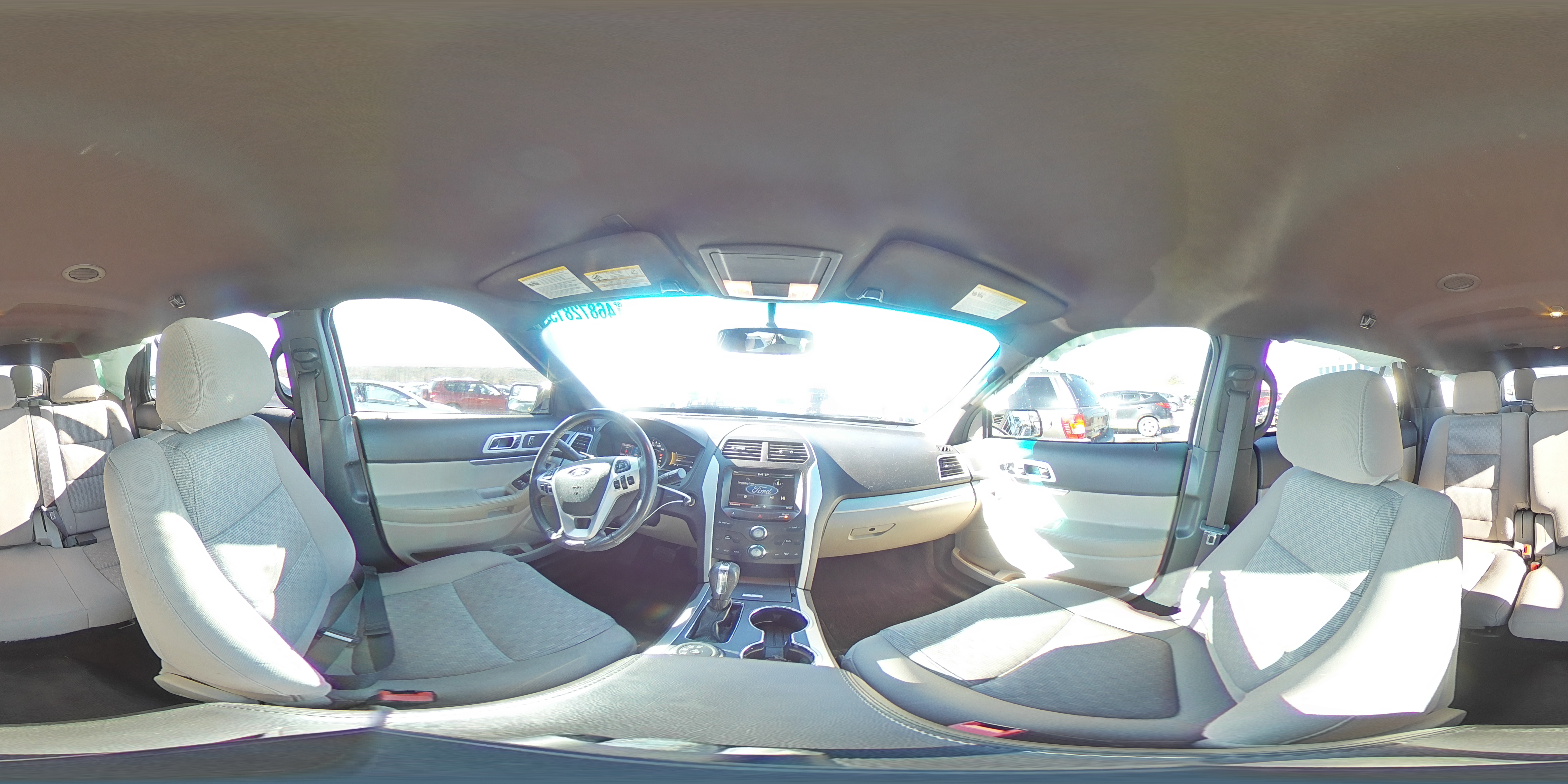 2015 Ford Explorer - Image 16