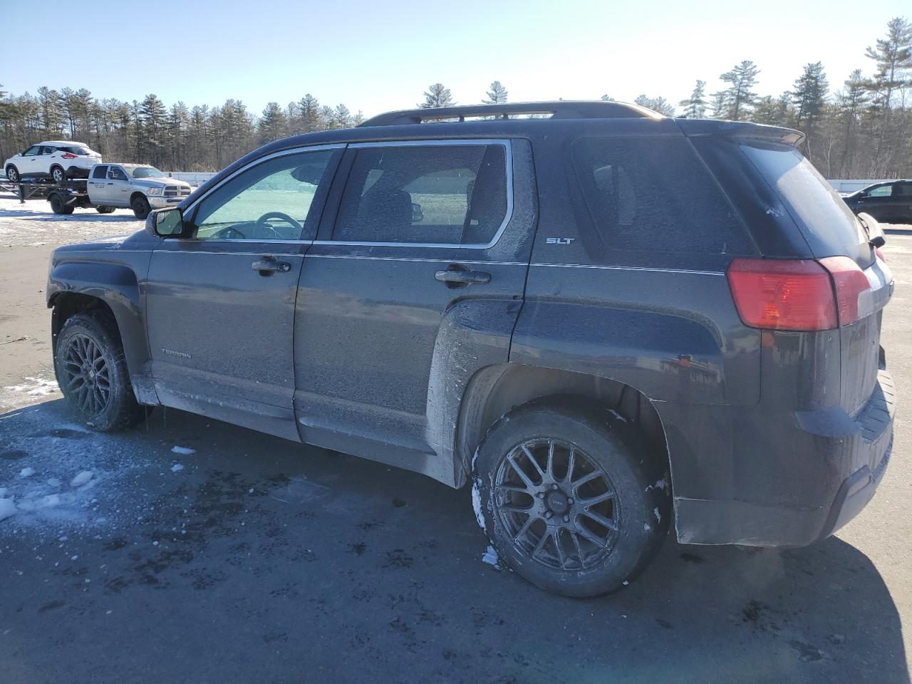 2014 GMC Terrain - Image 2