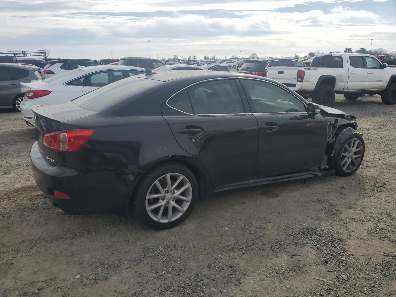 2011 Lexus IS - Image 3