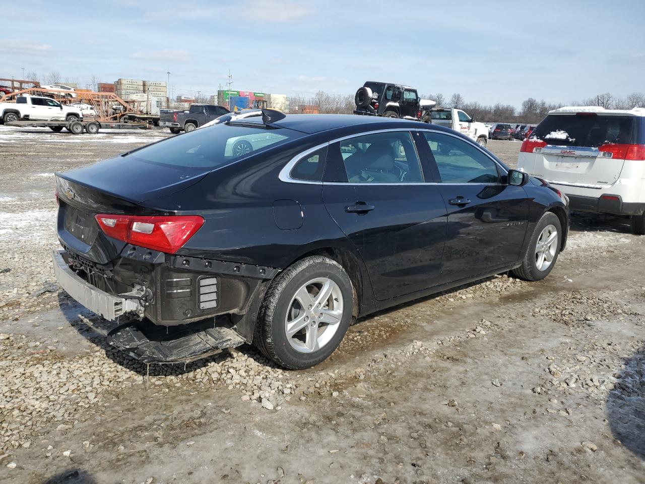2023 Chevrolet Malibu - Image 3