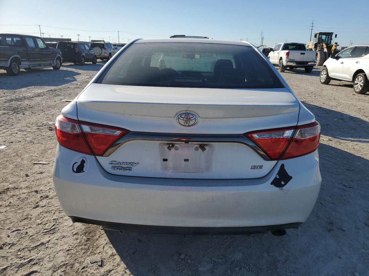 2016 Toyota Camry - Image 6