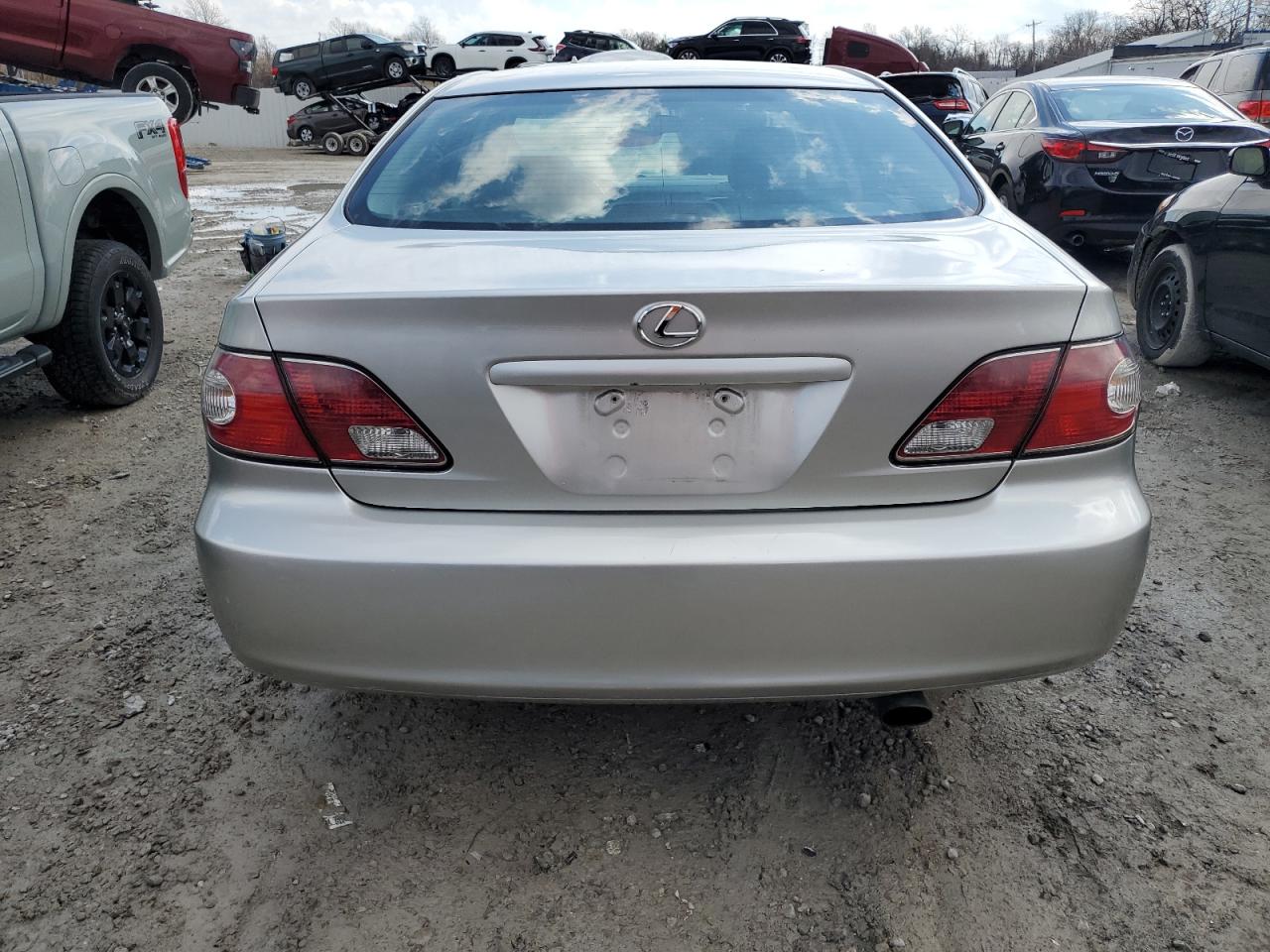 2002 Lexus ES - Image 6