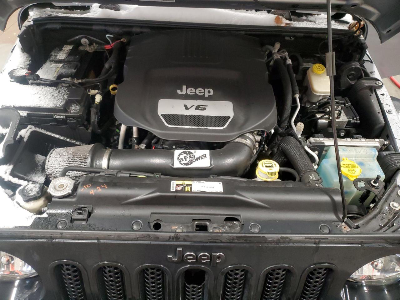 2016 Jeep Wrangler - Image 11