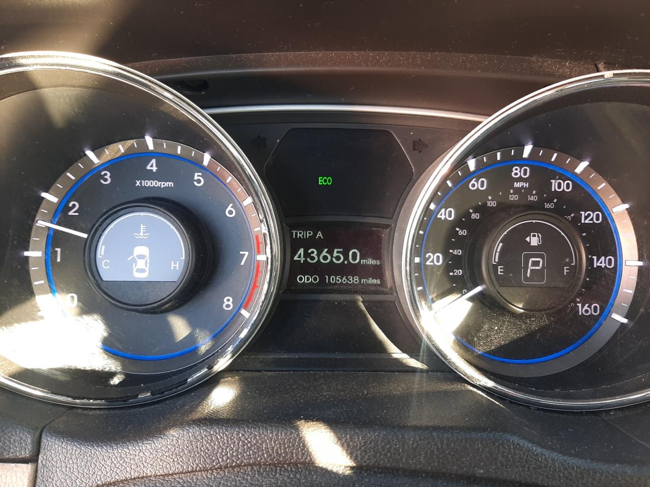 2014 Hyundai Sonata - Image 9
