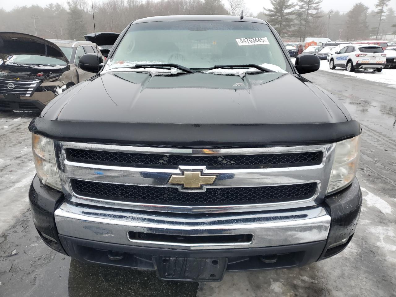 2011 Chevrolet Silverado - Image 5