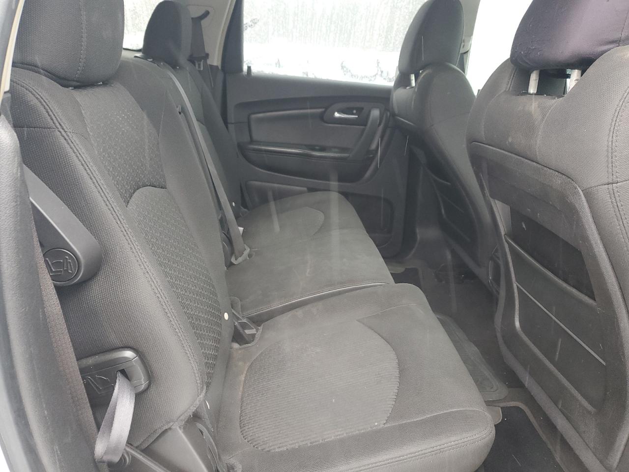 2009 Chevrolet Traverse - Image 11