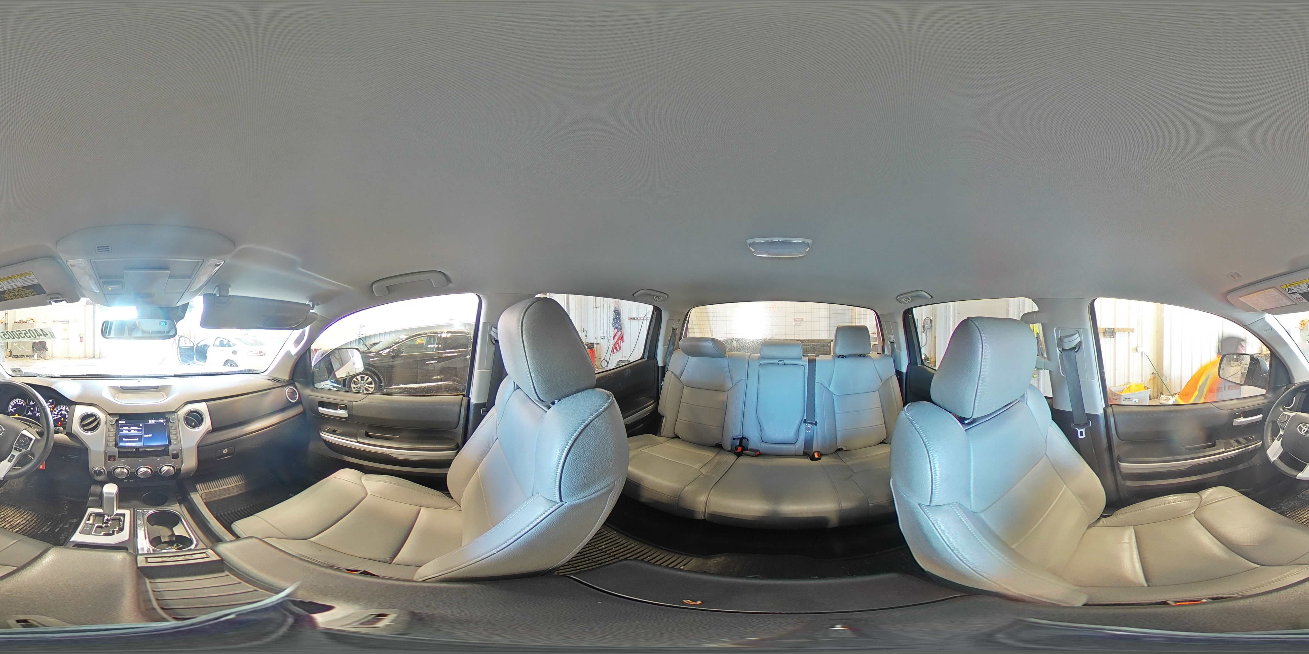 2020 Toyota Tundra - Image 14