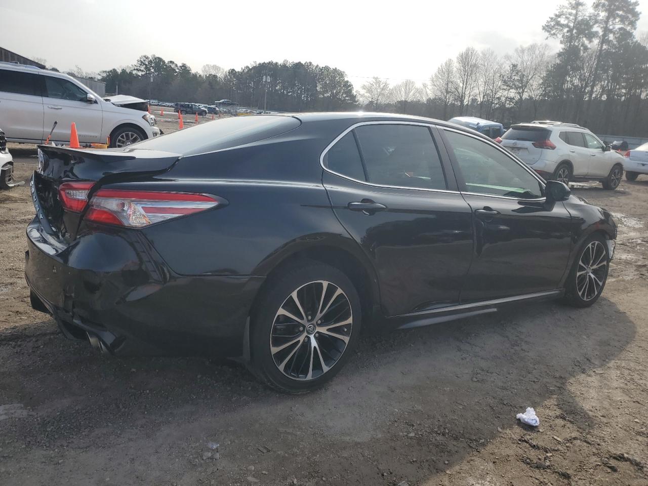 2018 Toyota Camry - Image 3