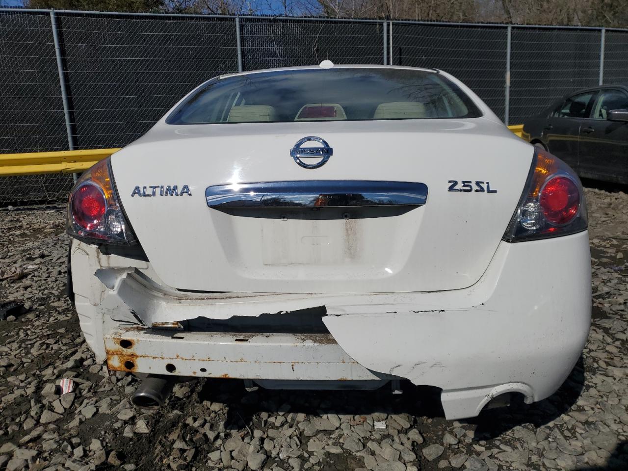2012 Nissan Altima - Image 6
