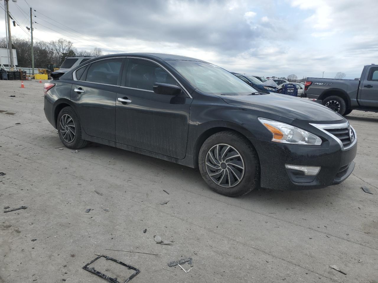 2015 Nissan Altima - Image 4