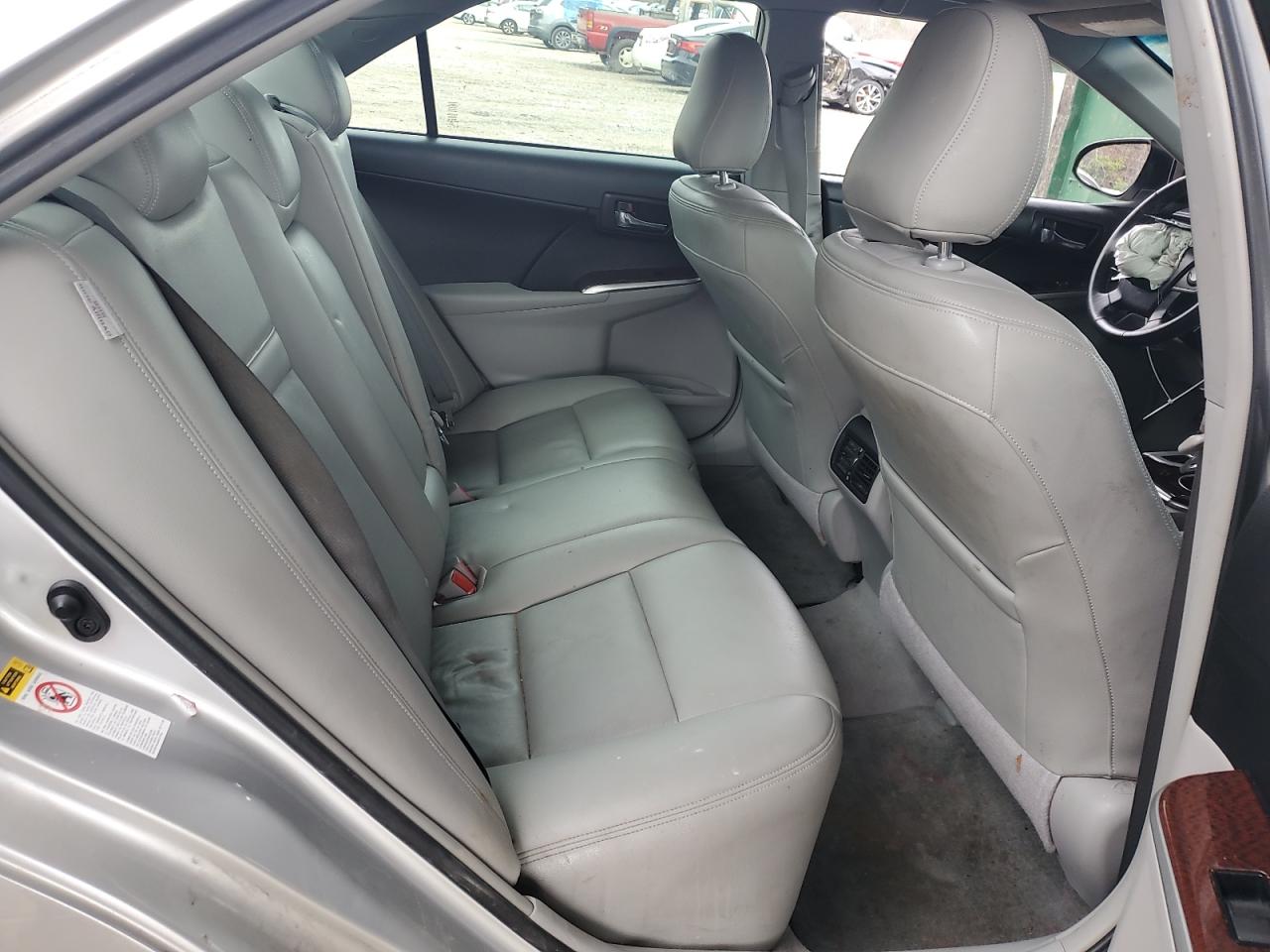 2013 Toyota Camry - Image 11