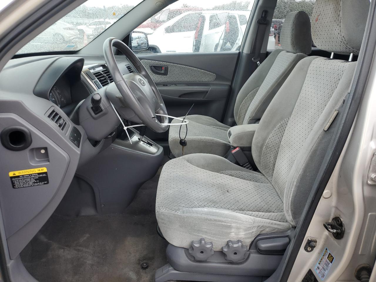 2005 Hyundai Tucson - Image 7