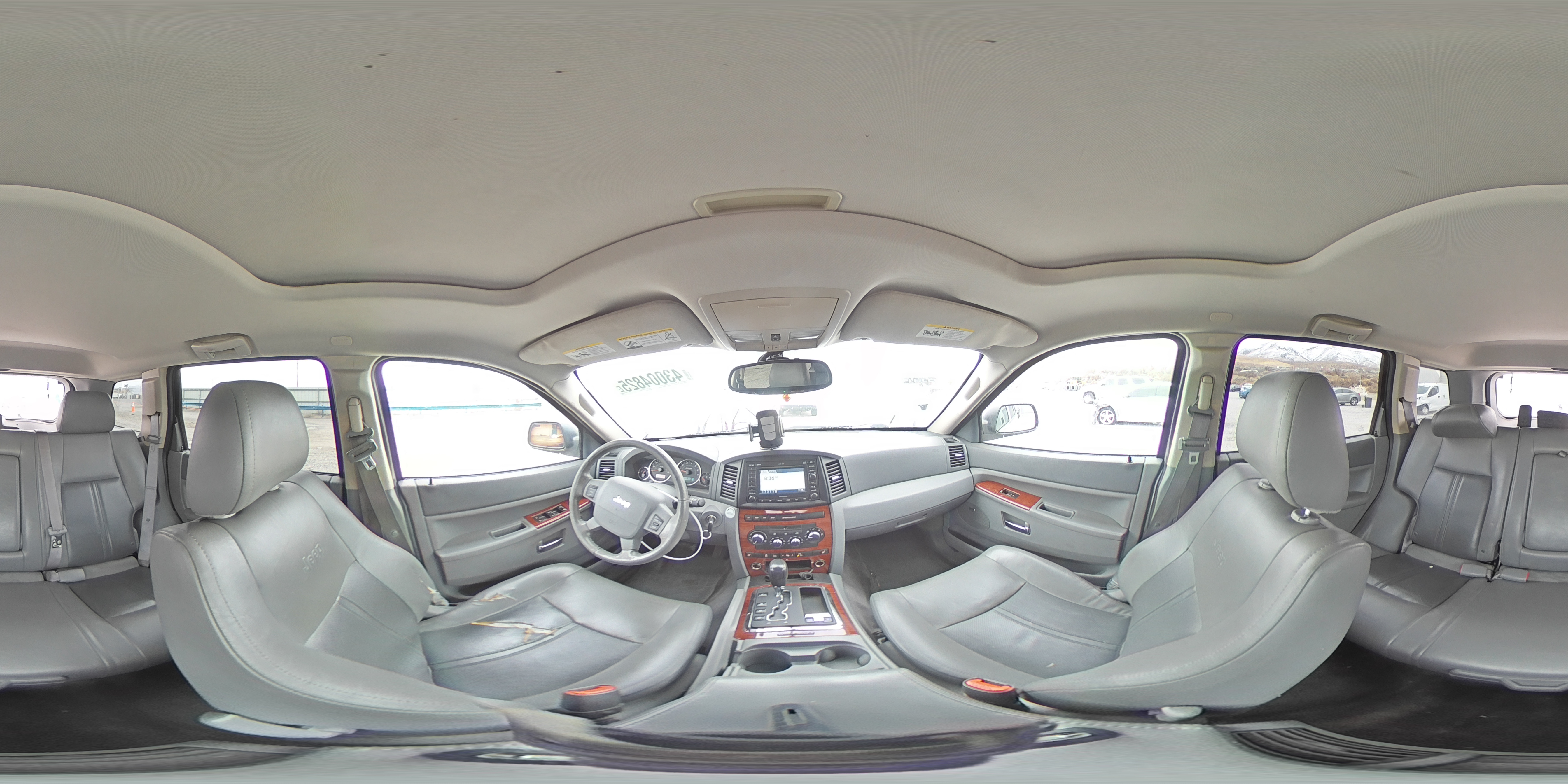 2007 Jeep Grand Cherokee - Image 14