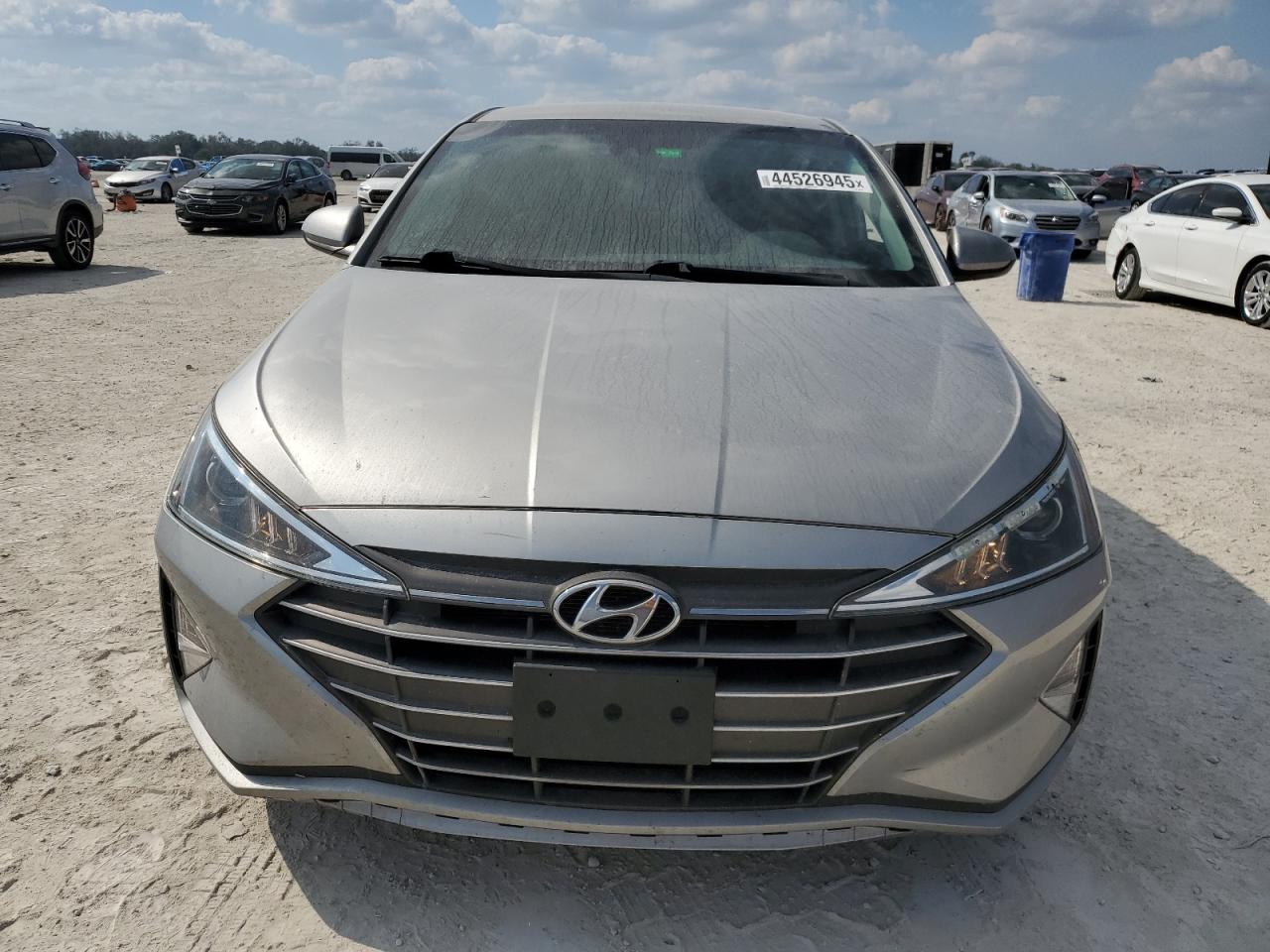 2020 Hyundai Elantra - Image 5