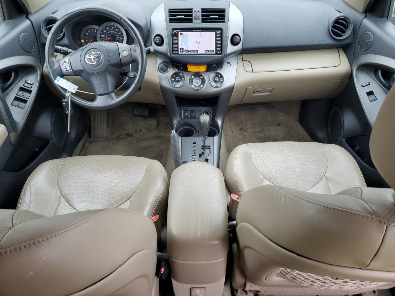 2011 Toyota RAV 4 - Image 8