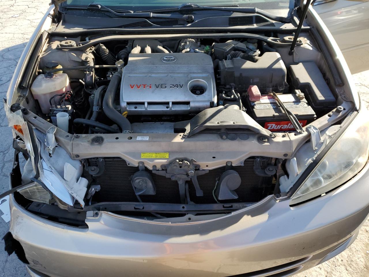 2004 Toyota Camry - Image 12