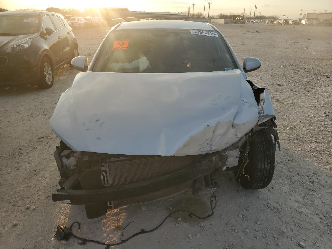 2018 Hyundai Elantra - Image 5