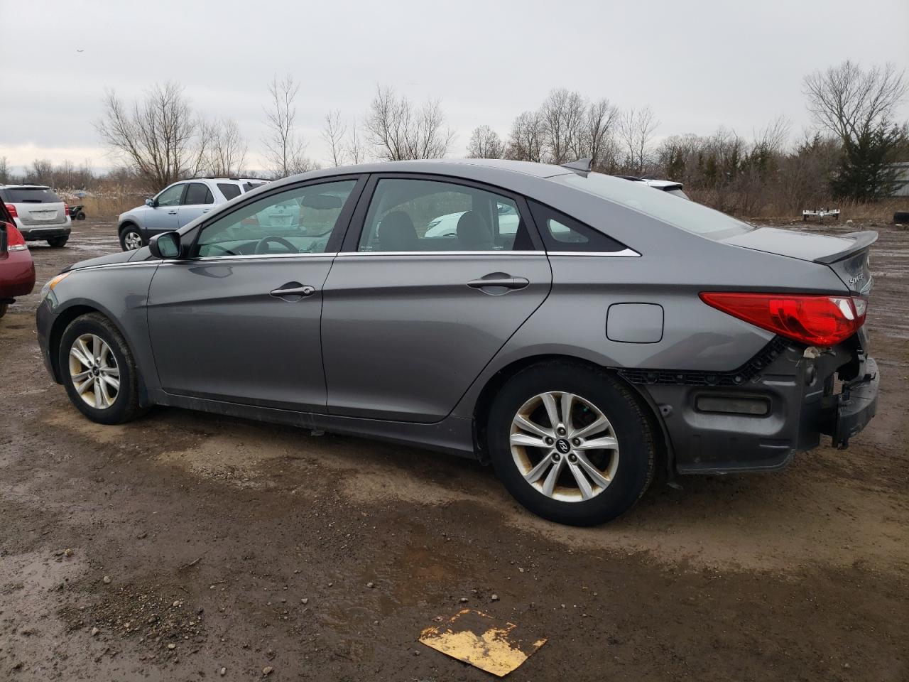 2013 Hyundai Sonata - Image 2