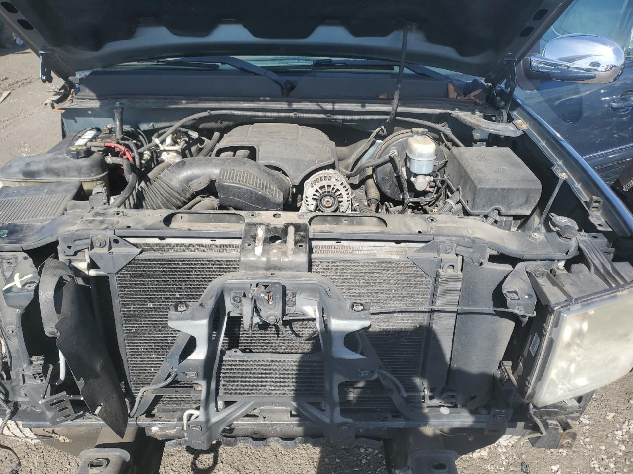 2011 GMC Sierra - Image 11