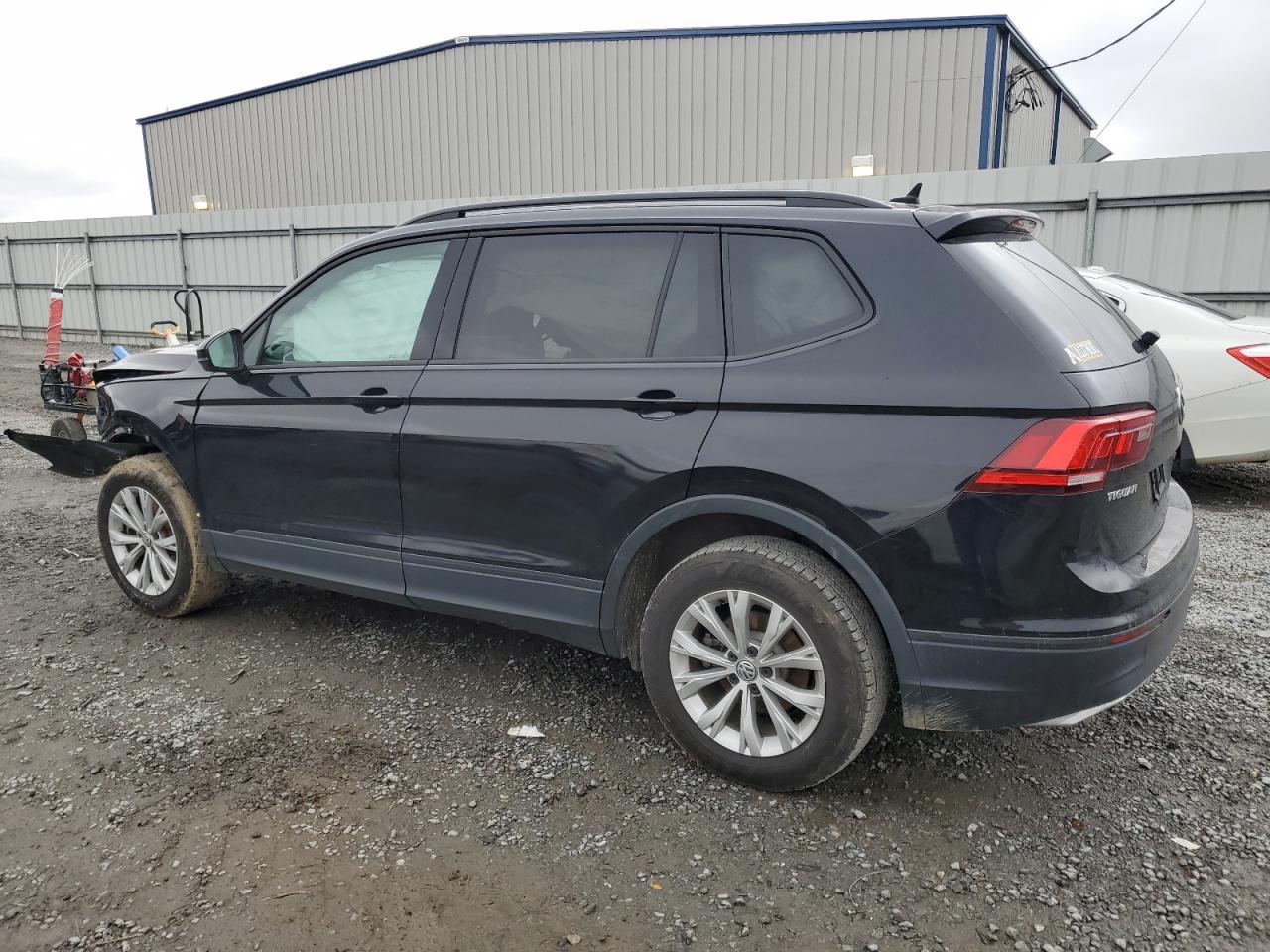 2020 Volkswagen Tiguan - Image 2