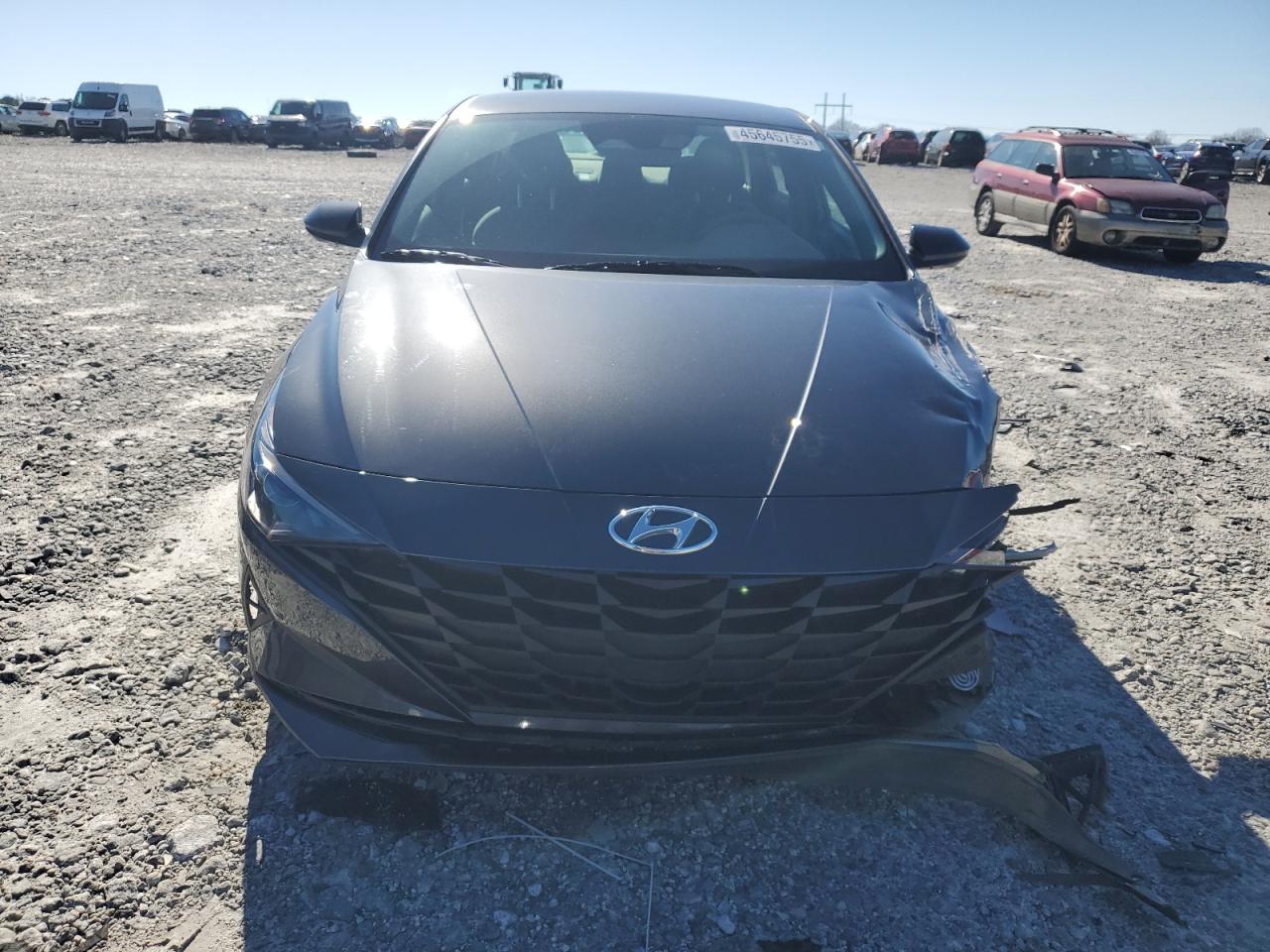 2022 Hyundai Elantra - Image 5
