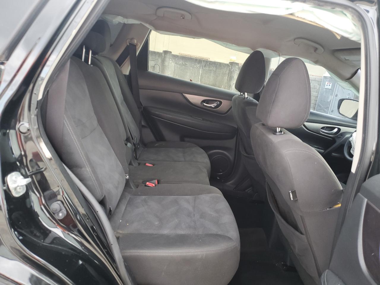 2016 Nissan Rogue - Image 12