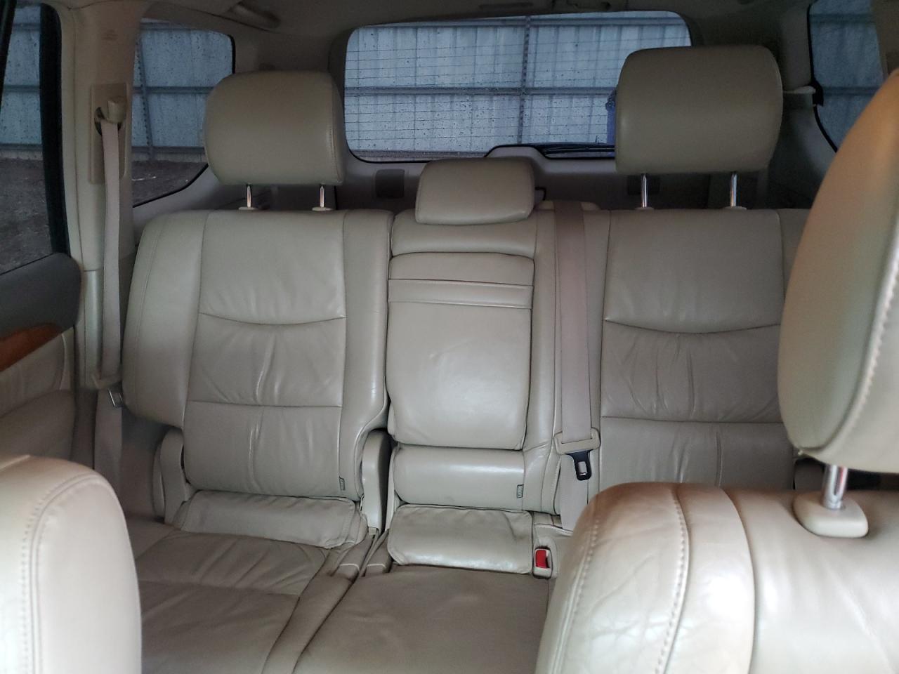 2003 Lexus GX - Image 10