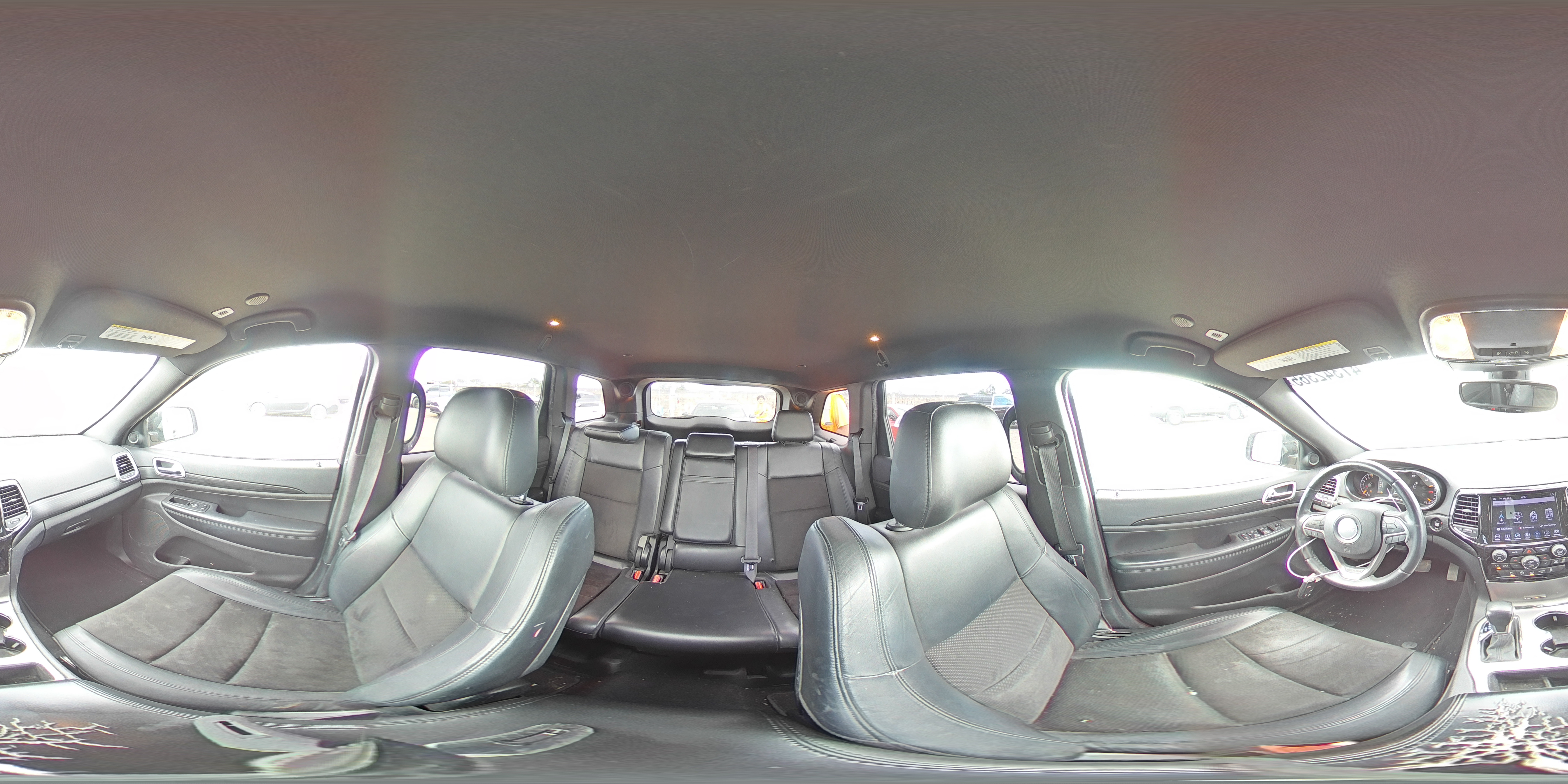 2019 Jeep Grand Cherokee - Image 14