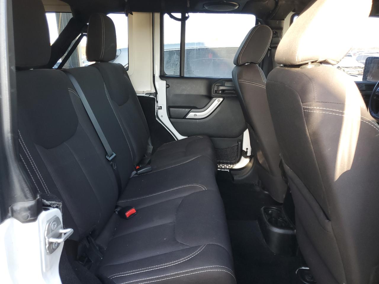 2014 Jeep Wrangler - Image 10